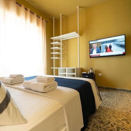 Boutique Rooms Carbonazzi 17 卡利亚里 外观 照片