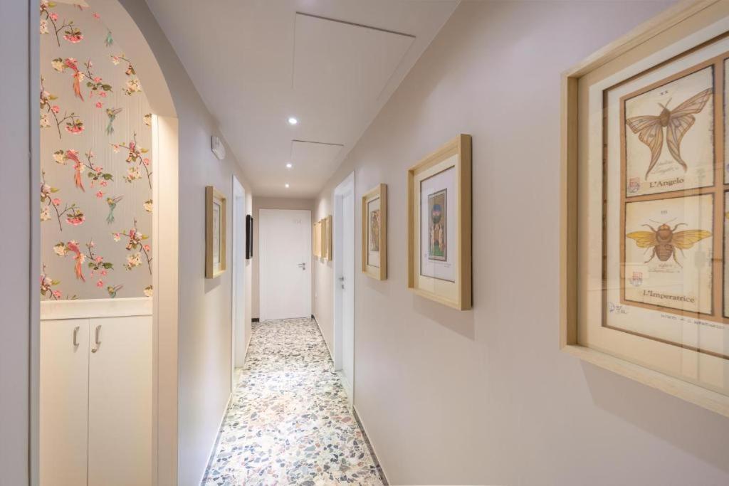 Boutique Rooms Carbonazzi 17 卡利亚里 外观 照片