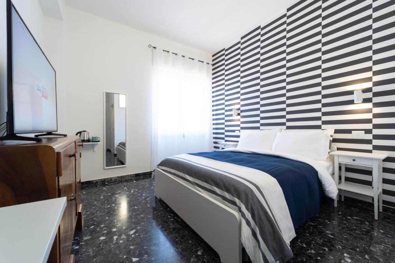 Boutique Rooms Carbonazzi 17 卡利亚里 外观 照片