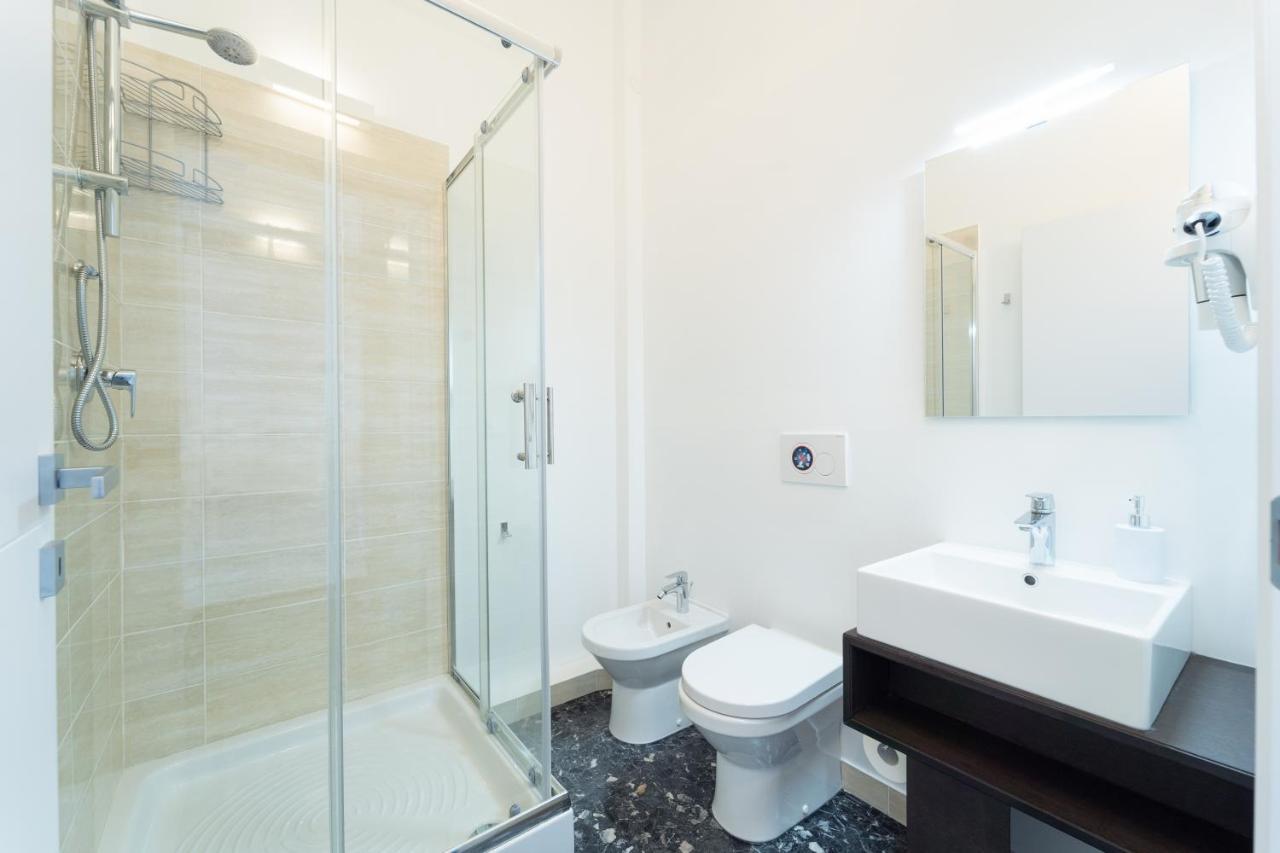 Boutique Rooms Carbonazzi 17 卡利亚里 外观 照片
