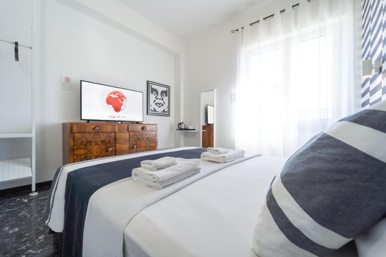 Boutique Rooms Carbonazzi 17 卡利亚里 外观 照片