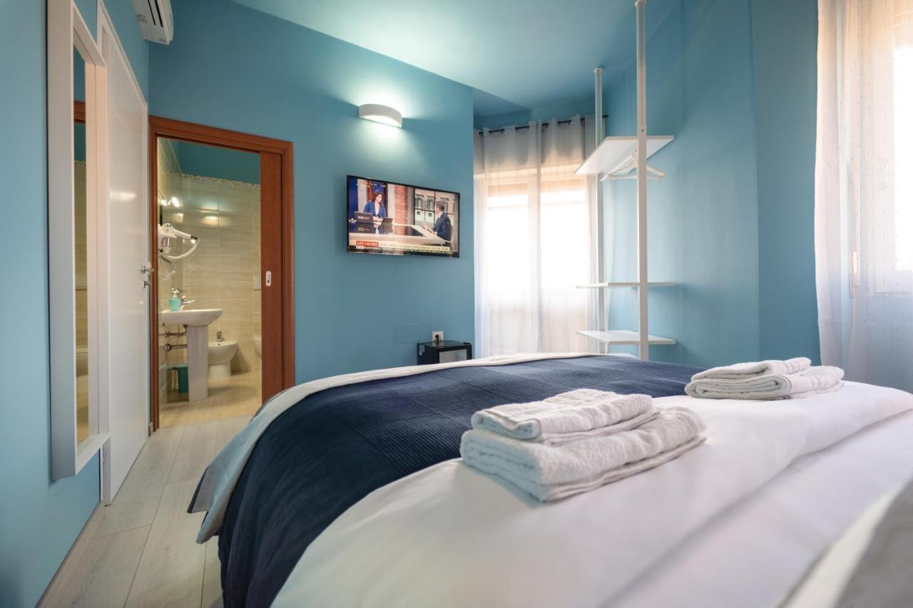Boutique Rooms Carbonazzi 17 卡利亚里 外观 照片